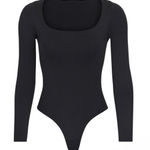 SKIMS Essentials Bodysuits; Long Sleeve Scoop Neck Bodysuit - Onyx (L/XL) Photo 0