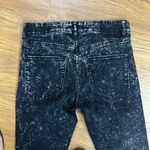 H&M Jeans Womens  Mid-Rise Skinny Divided Stretch Black Acid Wash Denim Sz 6 Photo 5