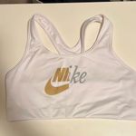 Nike Women’s Sports Bra Photo 0