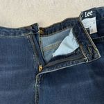 Lee Jean Bermuda Shorts Womens Sz 20 Blue Denim Stretch Raw Hem Mid Rise Casual Photo 15