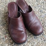 Clarks Heels Women's Brown Leather Slip On Heels - Size 6.5 Photo 1