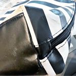 DSW Expandable Striped Tote Bag in Black, White, Néon Green, Tan Photo 6