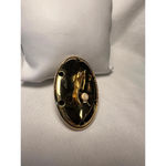 Vintage quiet luxury regal oval gold toned clip on earrings Photo 4