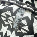 Forever 21 | Southwestern Aztec Print Open Front Oversized Sweater Coat | XS Photo 5