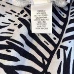 Croft & Barrow  Palm Black and White Graphic Short Sleeve Tee EUC Photo 4