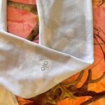 Alo Yoga  camo vapor leggings white camo grey air lift  Photo 6