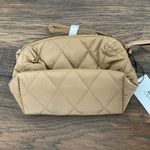 Vera Bradley  Camera Bag Crossbody Tiger’s Eye Tan quilted purse New size small Photo 2