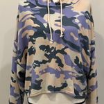 Double Zero Cropped Camo Hoodie Photo 1