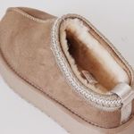 Mudd  Women's Platform Boot Fur Lined Slip On Photo 0