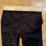 Lululemon Women’s Size 4 Black & Gray Camo Cropped Leggings Photo 1