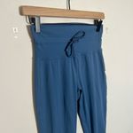 Vuori - Daily Leggings Light French Blue Athletic Casual Workout Training Running Photo 2