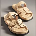 Anthropologie  Bibi Lou Cutout Slide Sandals tan NWT Photo 1