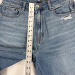 American Eagle Womens‎ Size 8 Medium Wash Ripped Knee Mom Jeans Comfort Stretch Blue Photo 2