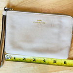 Coach  Pebbled Leather Zipper Wristlet Wallet F58032 Clutch Cream Photo 0