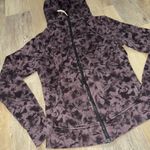 Lululemon  scuba - mini dusk floral antique bark black. Photo 3