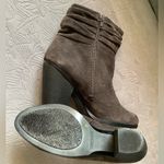 Vince Camuto Stylish genuine suede leather booties 🦉 Photo 3