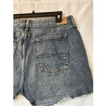Levi's Denizen From High-Rise Distressed Denim Shorts Size 16 Photo 6