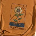 Fifth Sun Women’s L/G Amber Ray of Sunshine Sunflower Flower Shirt Short Sleeve Large NEW Photo 1
