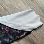 Lululemon Wunder Under Crop High-Rise Roll Down
Scallop Leggings | Floral | 6 Photo 5