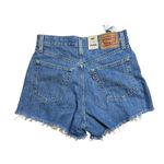 Levi's  High-Waisted Mom Shorts Size 27  Medium Wash Photo 1