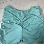 Bo+Tee  Size L Ruched Crossover Athletic Shorts Photo 5