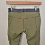 Mountain Hardwear | Green Leggings Pants Floral Waist Zipper Pockets Cropped | X Photo 4