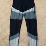 Threads 4 Thought  leggings Photo 0