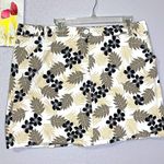 White Stag  neutral Hawaiian print floral skort Photo 0