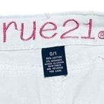 Rue 21  White Denim Shorts Paint Splatter Distressed Frayed Raw Hem Casual 01 Photo 4