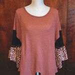 Main Strip /BIG BRATT BOUTIQUE Flowy Tie Shirt Photo 1