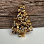 Avon Christmas Tree Rhinestone Blue AB Aurora Borealis Brooch Pin Gold Tone NWOT Photo 3