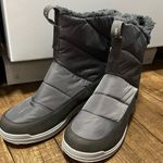 Merrell NEW  Snowcreek Sport Mid Zip Polar Waterproof Boots Photo 4