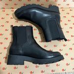 Old Navy Black Chelsea Boots Women’s 9 Photo 5