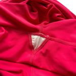 Peloton Women’s M Endurance Rib Highrise Biker Shorts Bright Pink Pockets NWT Photo 5