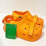 Crocs  Size 7 Orange Hiker Xscape Strappy Clog SAMPLE NEW Photo 2
