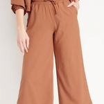 Old Navy  High-Waisted StretchTech Cropped Wide-Leg Pants Photo 0