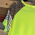 Sunshine‎ & Rodeos Neon Leopard Sleeve Top Size XL Green Photo 5