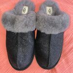 UGG Scuffette Slippers Photo 0