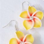 Tropical‎ Floral Earrings Yellow Photo 0