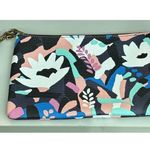 Fossil MEDIUM WRISTLET BLACK FLORAL Leather Zip Wristlet Removable Strap Photo 3