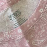 PINK - Victoria's Secret Pink Victoria’s Secret Paisley Print Crew Neck Tees Size Medium Photo 1