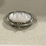 VTG Silver Tone Mother Of Pearl Brooch Pin With Hook Wedding Party Anniversary White Photo 3