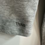 Aritzia  TNA Gray Waffle Knit Long Sleeve Crop Top Medium Athleisure Cozy Minimal Photo 1