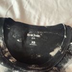 Hollister  Social Tourist Black And White Tie Dye T-Shirt Size XS Photo 3