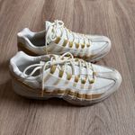 Nike  Womens WMNS Air Max 95 Desert Sand/Metallic Gold Size 9 Photo 6