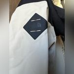 The North Face Women’s  XS Windbreaker Photo 2