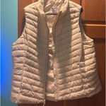 Old Navy  Active Cream, Water-resistant Vest Size XXL Photo 0