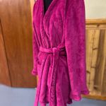 Relativity Fuzzy robe Photo 2