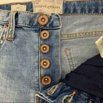 Band of Gypsies Zoey Frayed Hem Button Fly Distressed Shorts Size 25 Photo 3