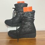 Rocket Dog  Size 8 Cuffed Gray & Black Lace-Up Cloth Combat Style Ankle Boots Photo 1